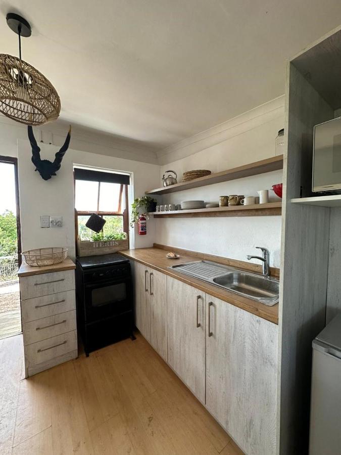 Ostrich Cottage At Les Wings Private Game Farm Groot-Jongensfontein Ngoại thất bức ảnh